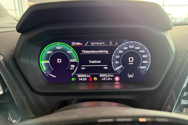 Grå Audi Q4 e-tron fra 2024