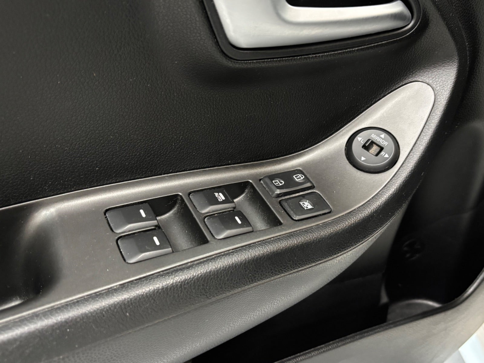 Hvid Kia Picanto fra 2016