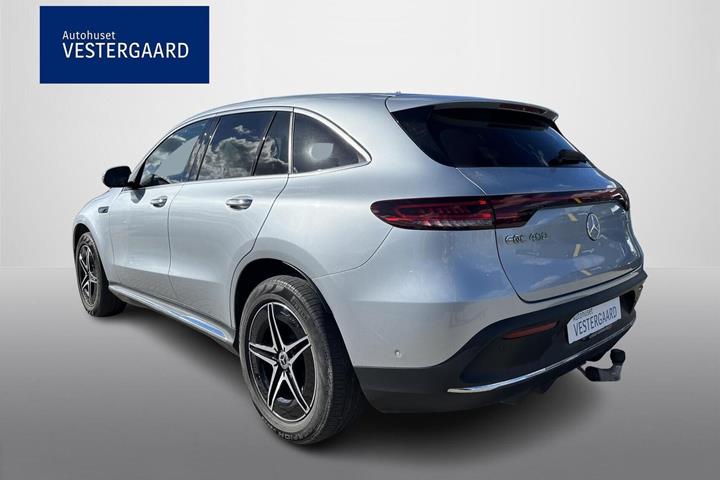 Blå Mercedes EQC400 fra 2023