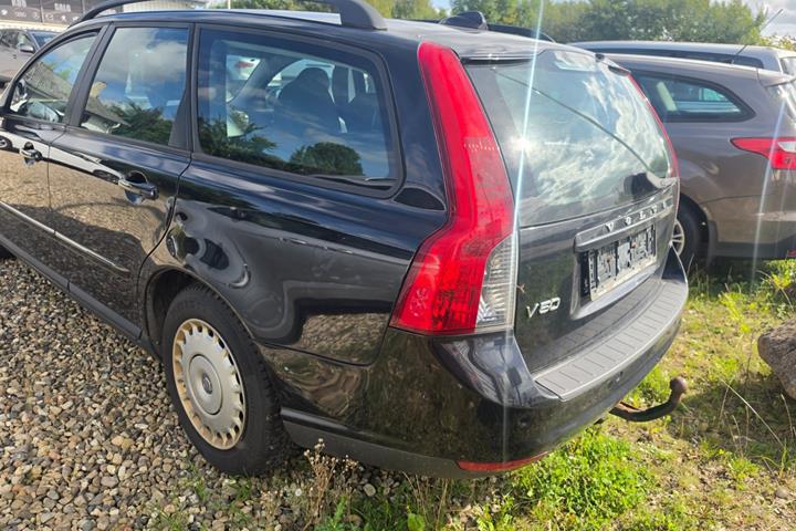Sort Volvo V50 fra 2010