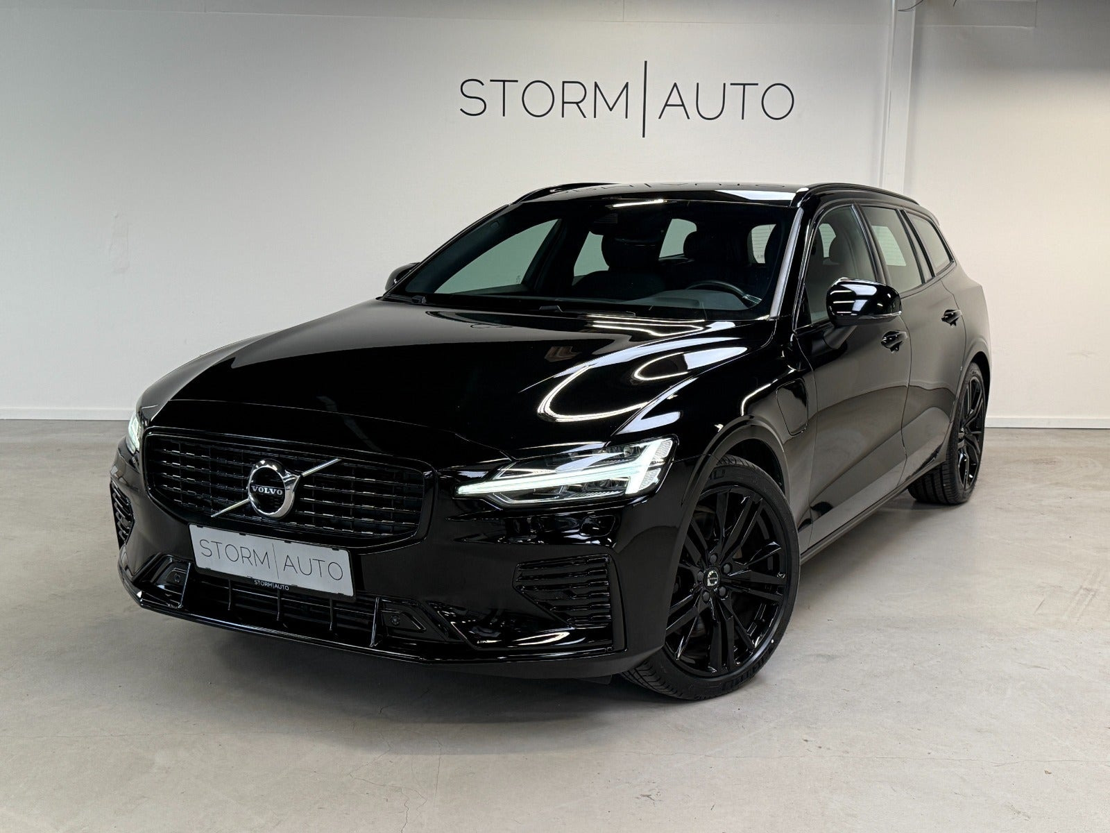 Volvo V60 2,0 T6 ReCharge R-Design aut. AWD