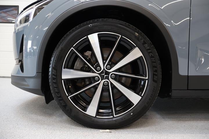 Grå Polestar 2 fra 2022