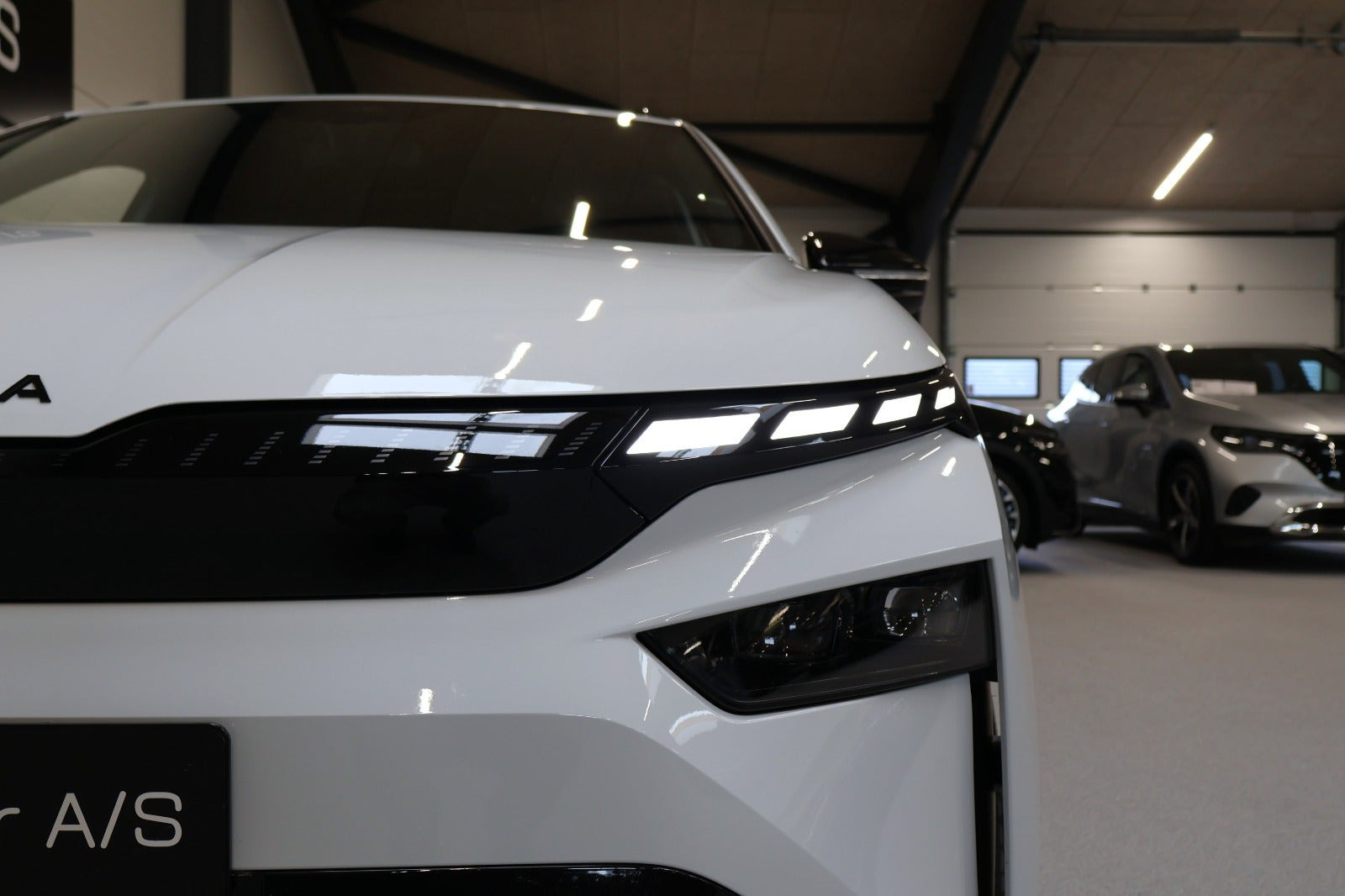 Hvid Skoda Enyaq fra 2026