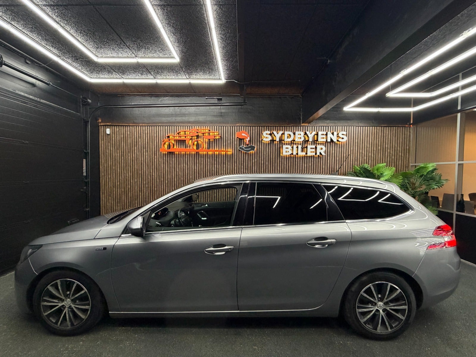 undefined Peugeot 308 fra 2015
