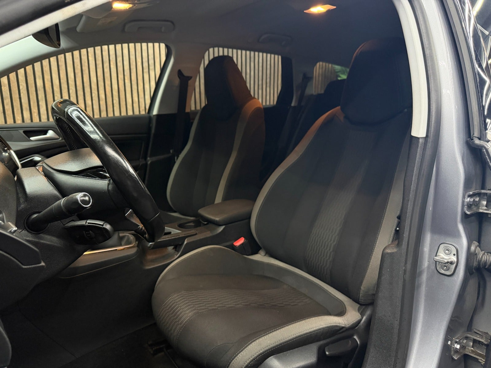 undefined Peugeot 308 fra 2015