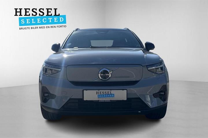 Grå Volvo EX40 fra 2024