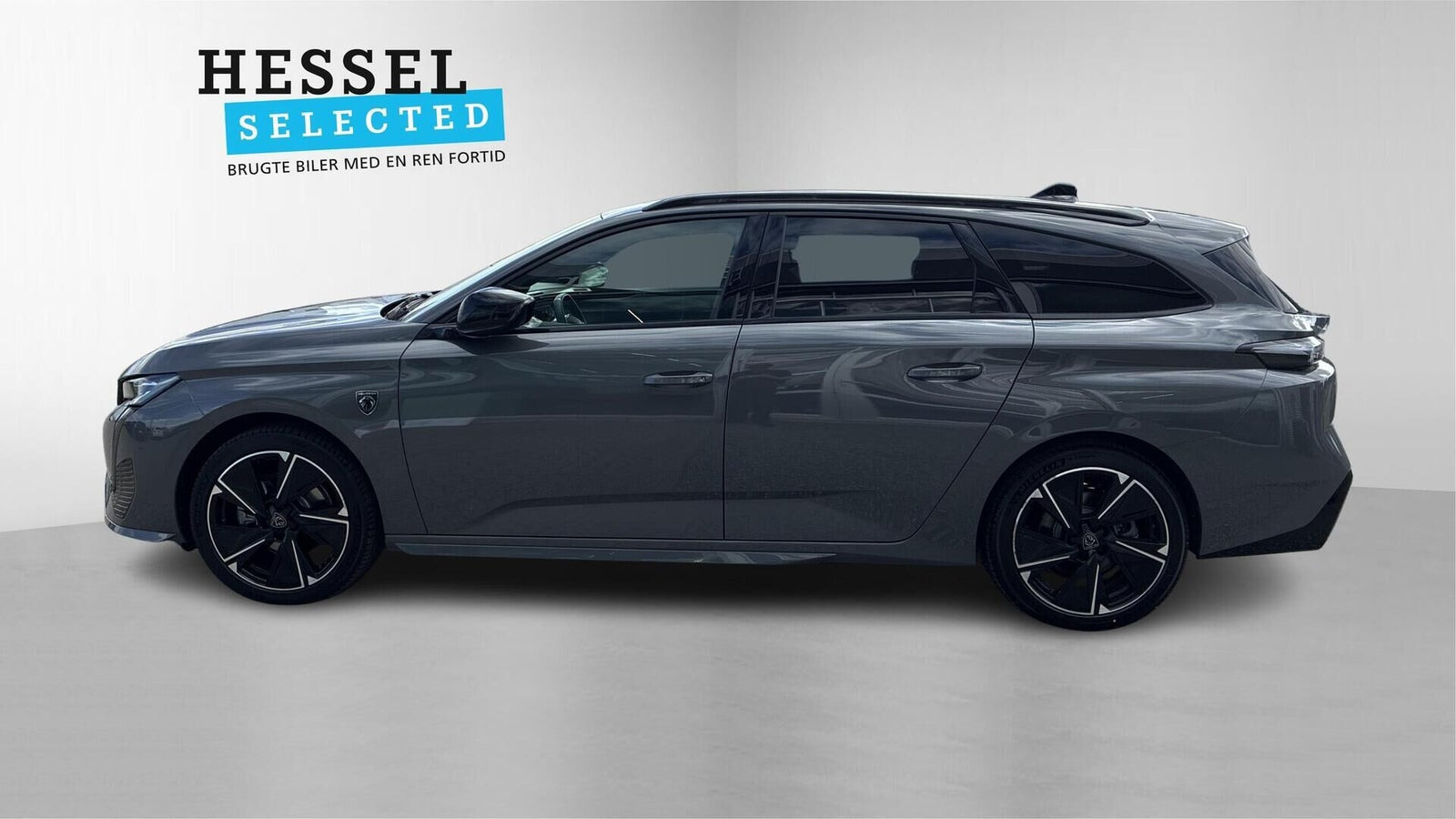 Grå Peugeot E-308 fra 2024