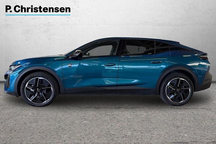 Blå Peugeot e-408 fra 2025