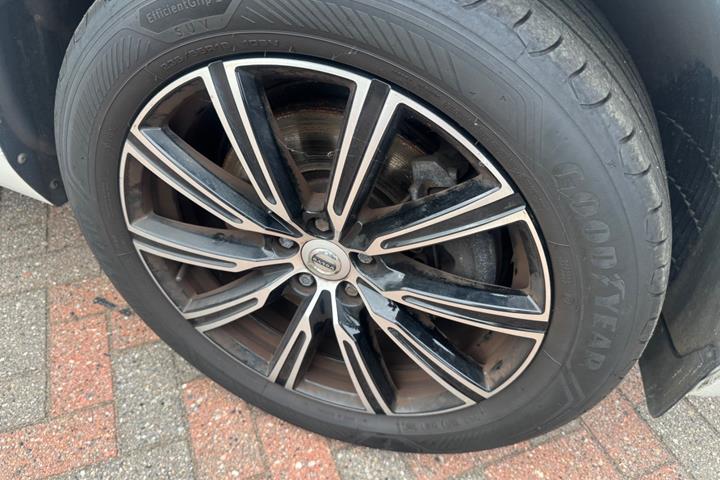 Hvid Volvo XC60 fra 2019