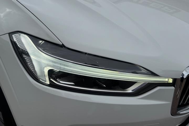 Hvid Volvo XC60 fra 2019
