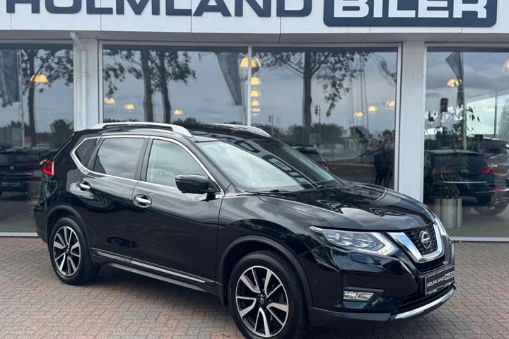 Sort Nissan X-Trail fra 2019