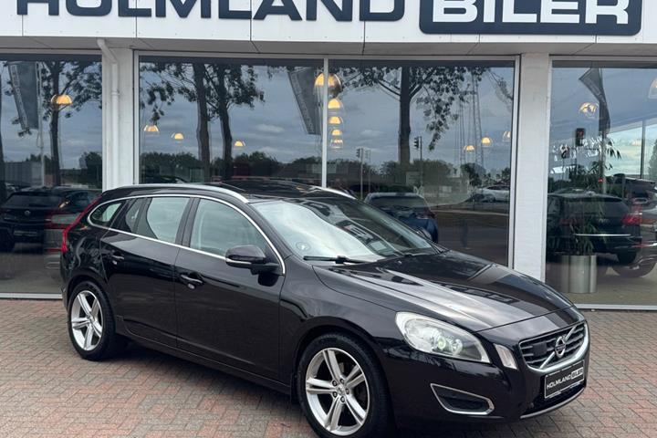 Sort Volvo V60 fra 2012