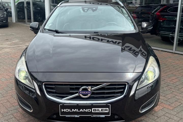 Sort Volvo V60 fra 2012