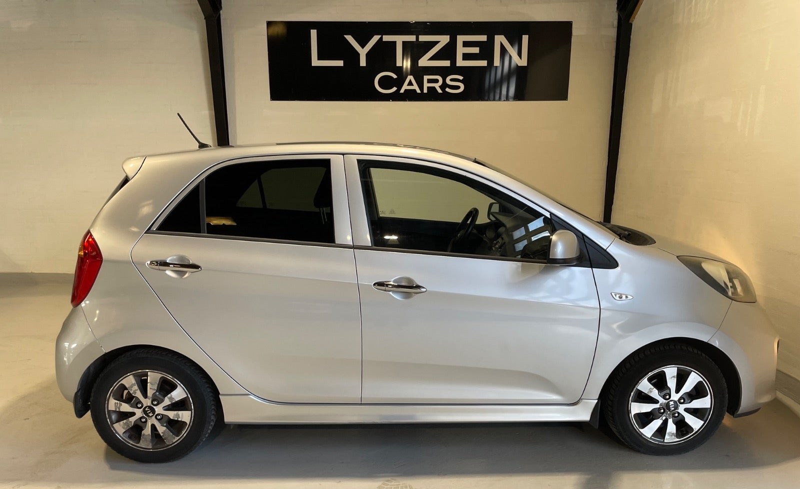 Sølv Kia Picanto fra 2015