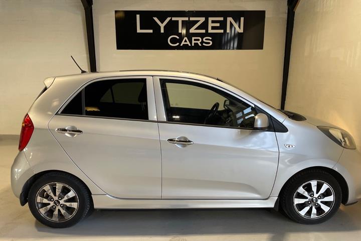 Sølv Kia Picanto fra 2015