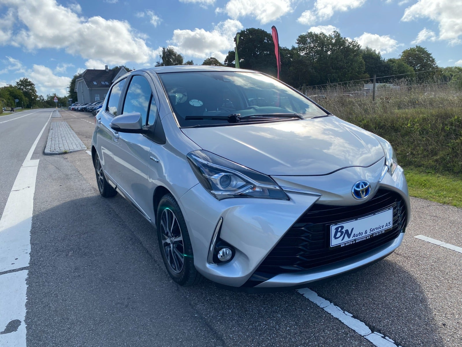 Sølv Toyota Yaris fra 2019
