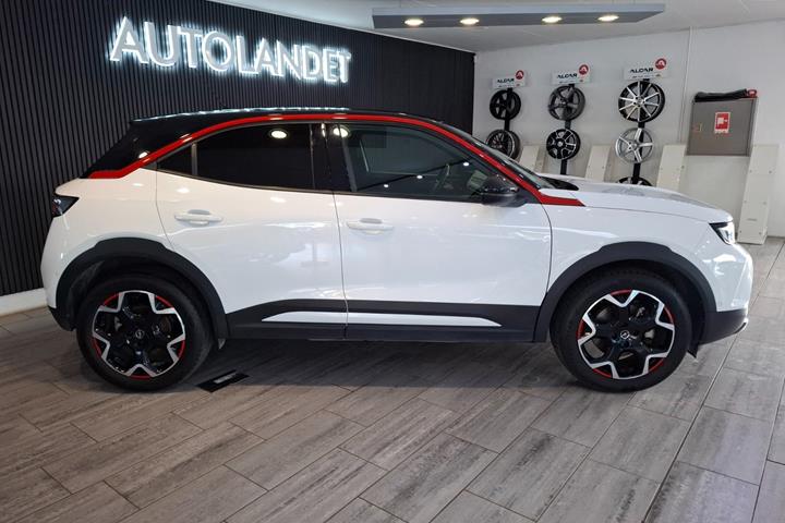 Hvid Opel Mokka-e fra 2024