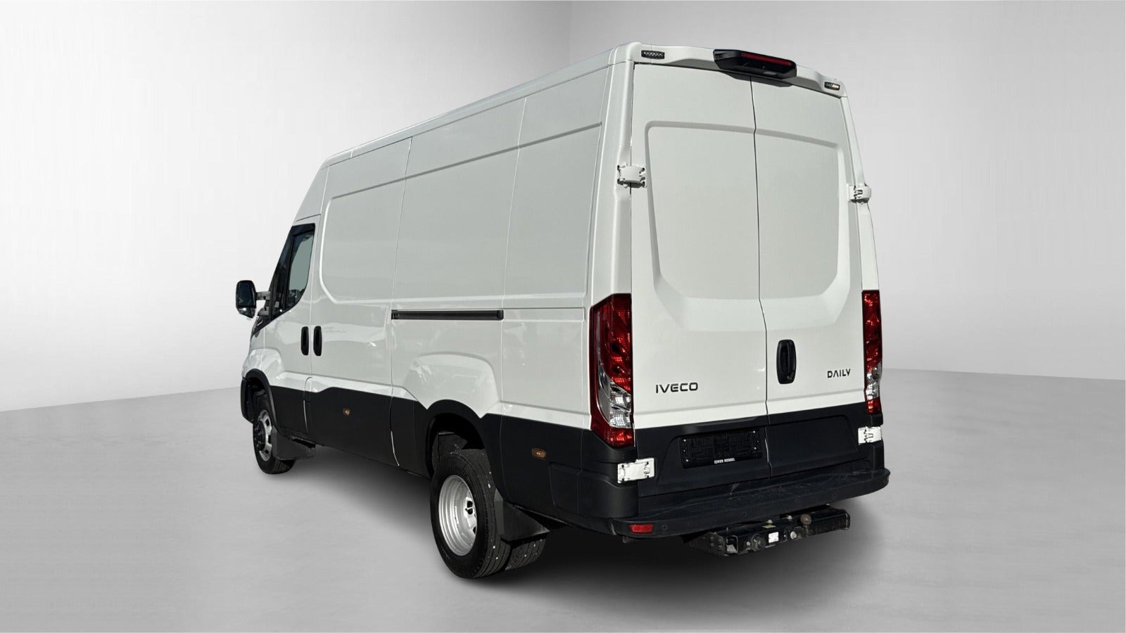 Hvid Iveco Daily fra 2025