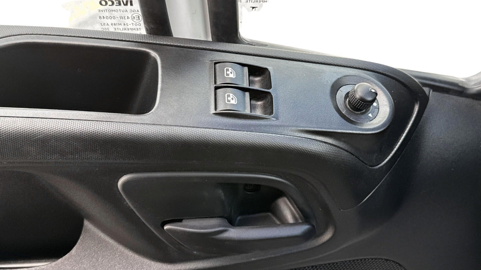 Hvid Iveco Daily fra 2025
