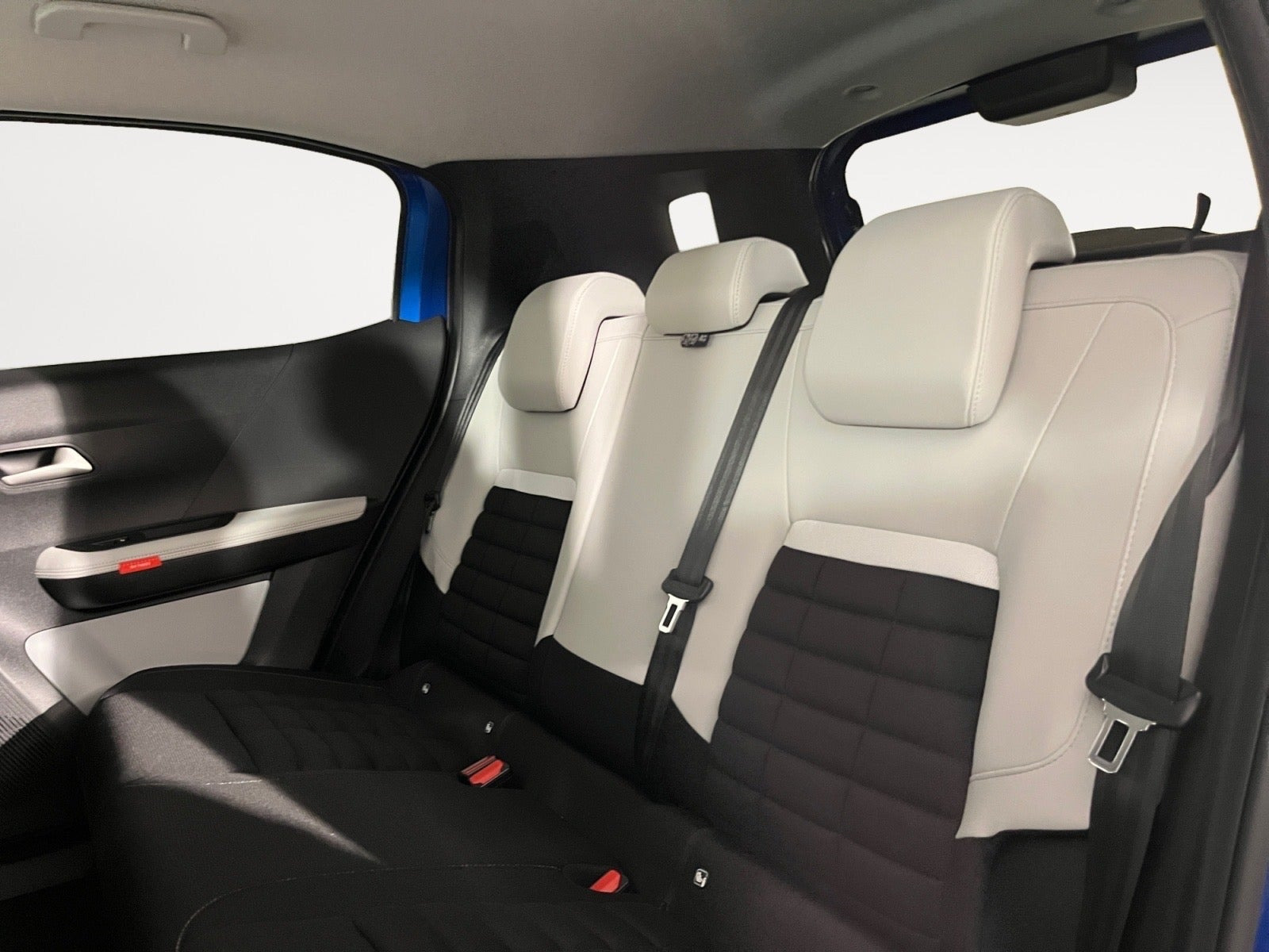 Blå Citroën e-C3 Aircross fra 2026
