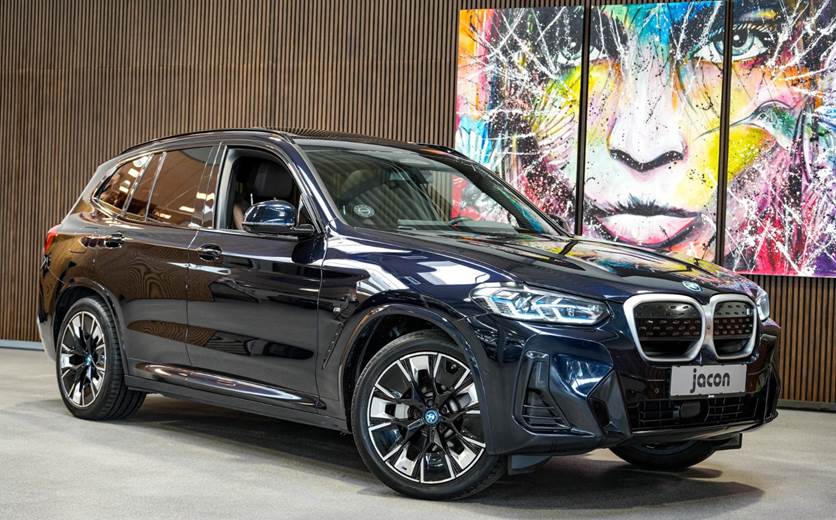 BMW iX3 Charged Plus M-Sport