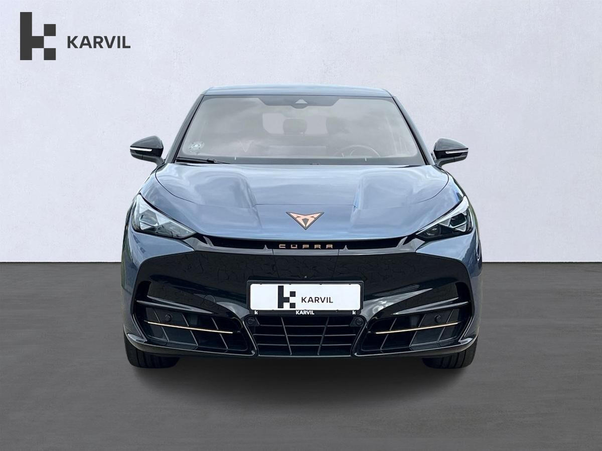 Blå Cupra Tavascan fra 2025