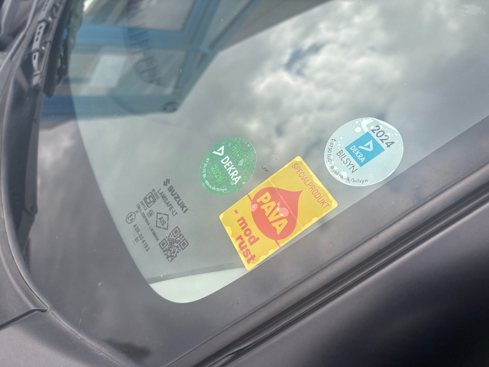 Grå Suzuki Baleno fra 2018