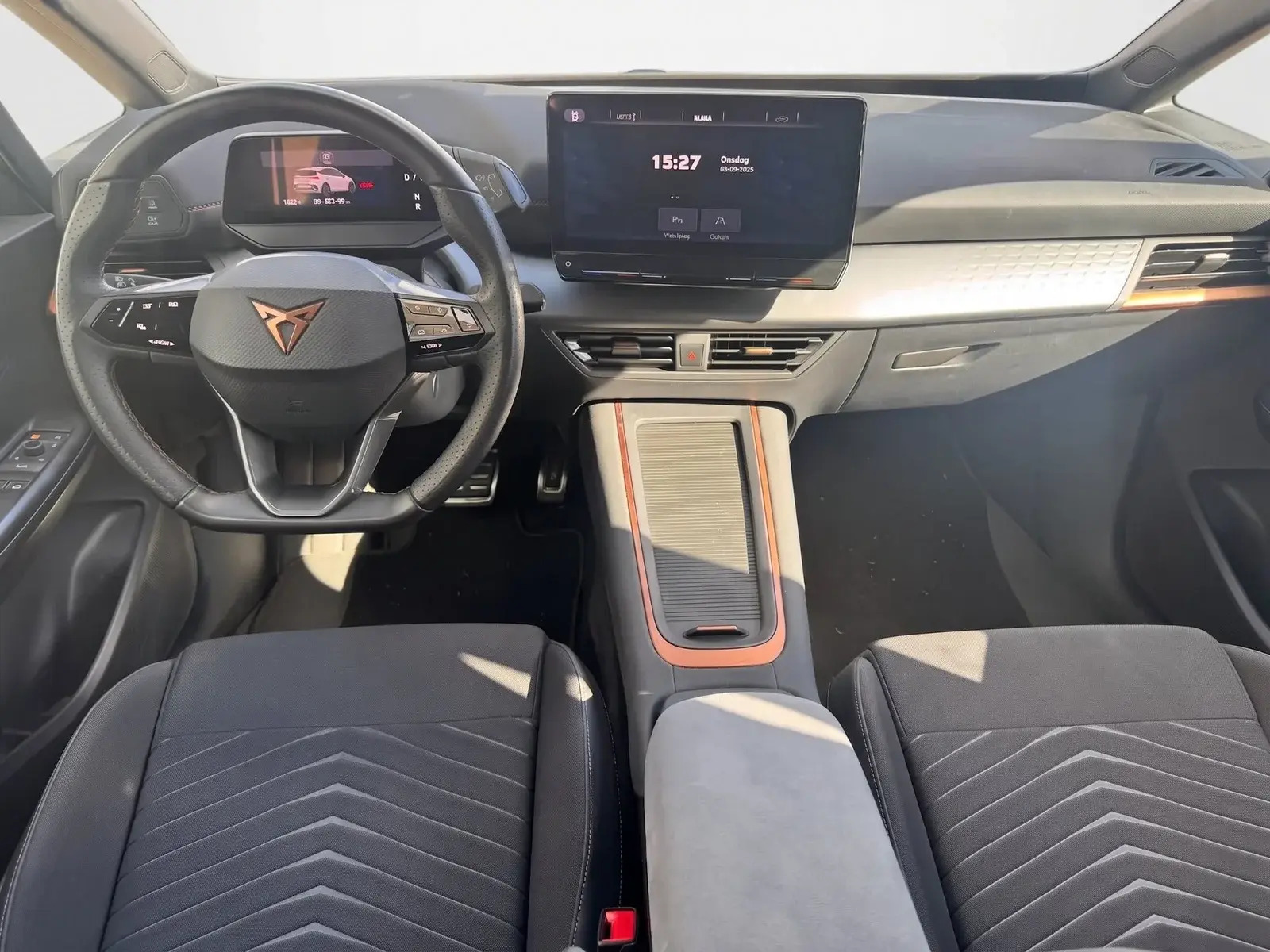 Hvid Cupra Born fra 2023