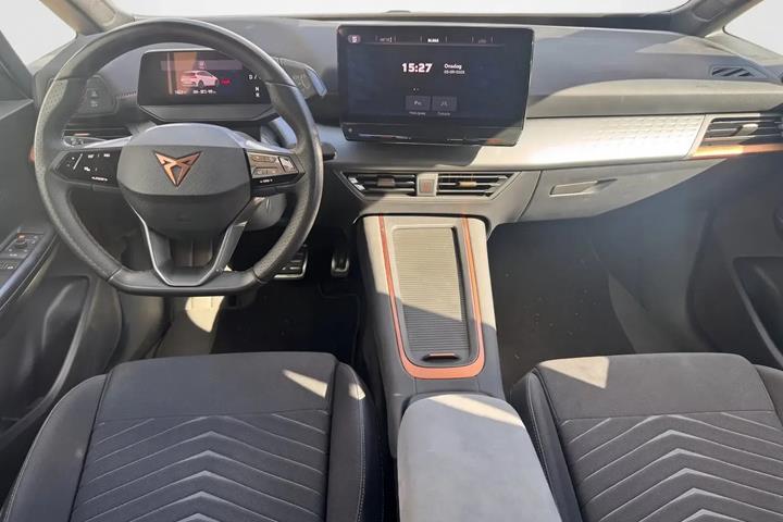 Hvid Cupra Born fra 2023