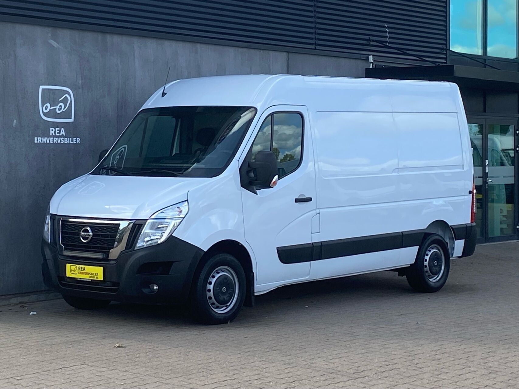 Nissan Interstar 2,3 L2H2 DCi N-Connecta 150HK Van 6g