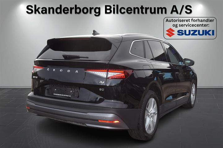 Sort Skoda Enyaq fra 2023
