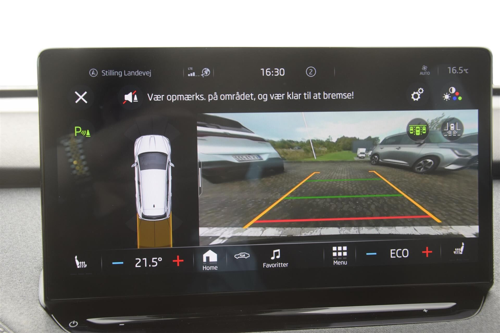 Sort Skoda Enyaq fra 2023