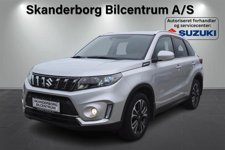 Sølv Suzuki Vitara fra 2021