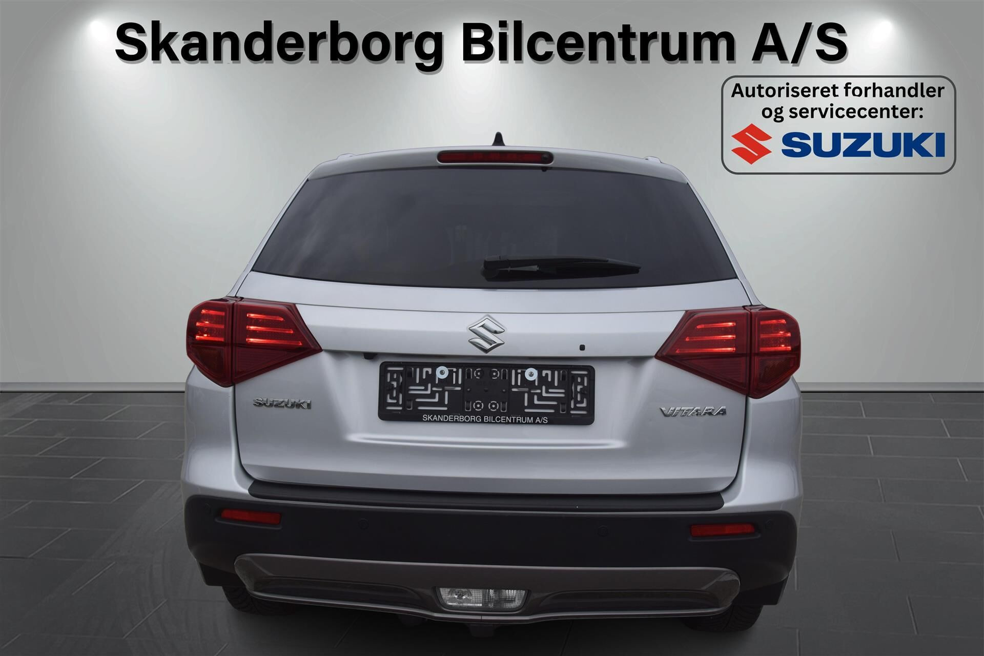 Sølv Suzuki Vitara fra 2021