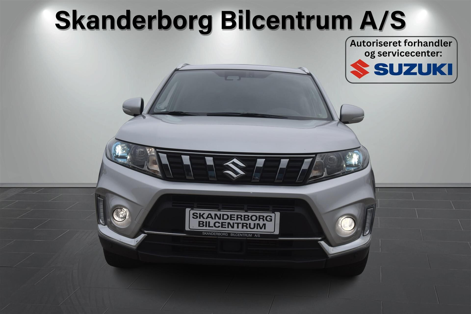 Sølv Suzuki Vitara fra 2021