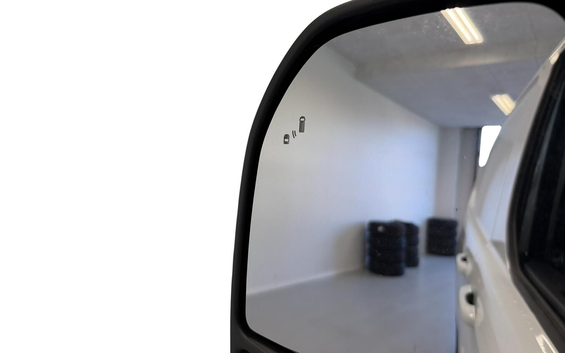 Hvid Ford E-Transit Custom fra 2026