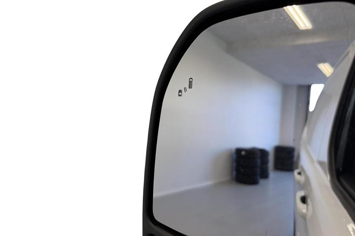 Hvid Ford E-Transit Custom fra 2026