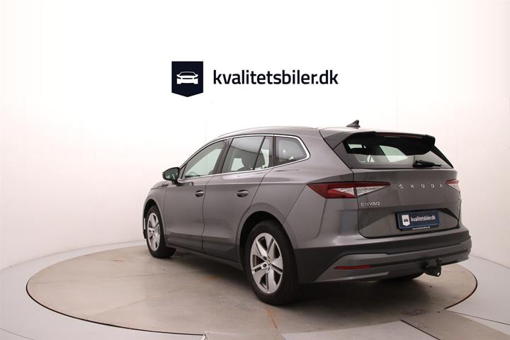 Grå Skoda Enyaq fra 2023