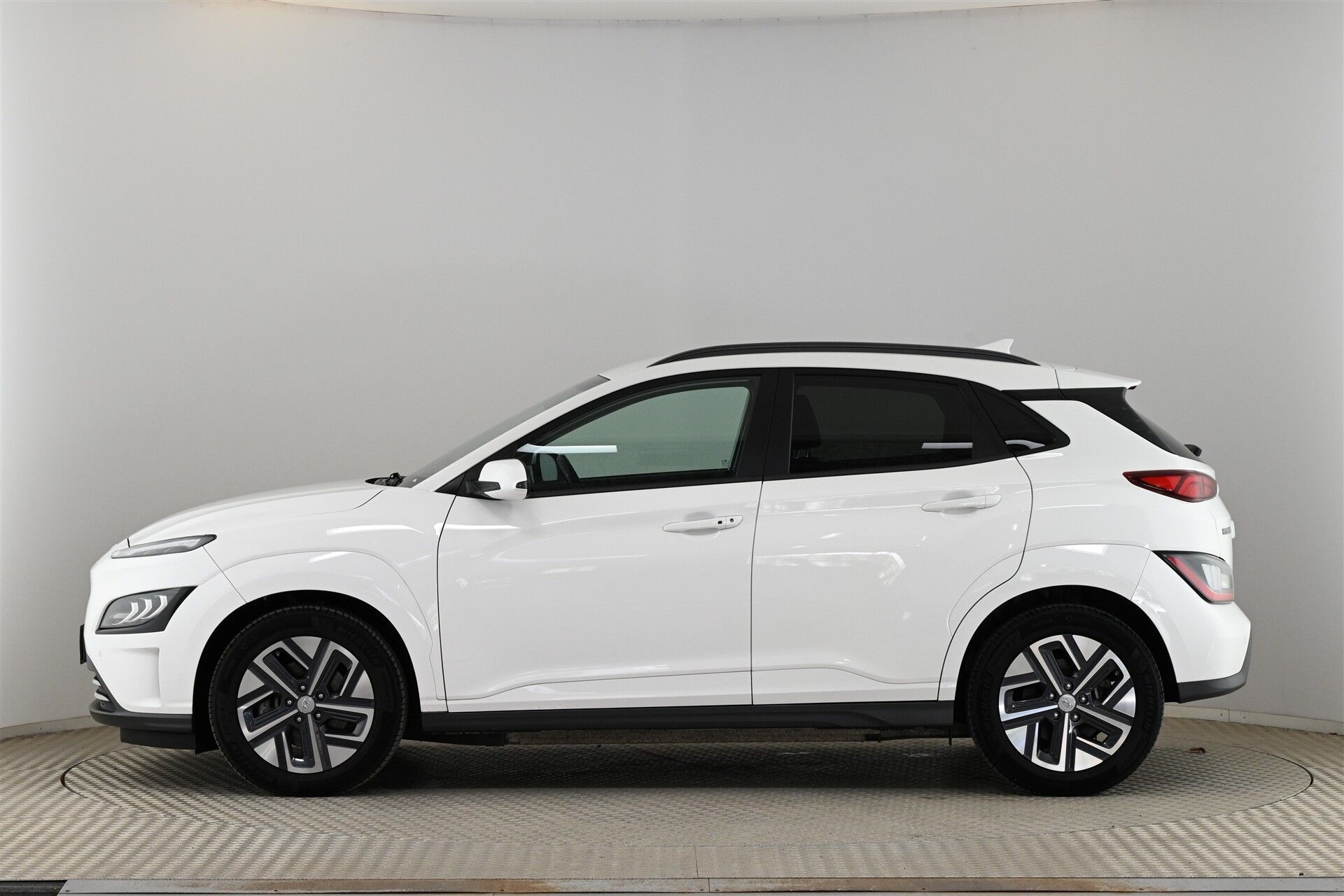 Hvid Hyundai Kona fra 2022