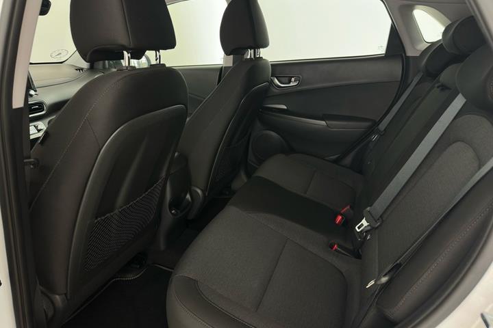 Hvid Hyundai Kona fra 2022
