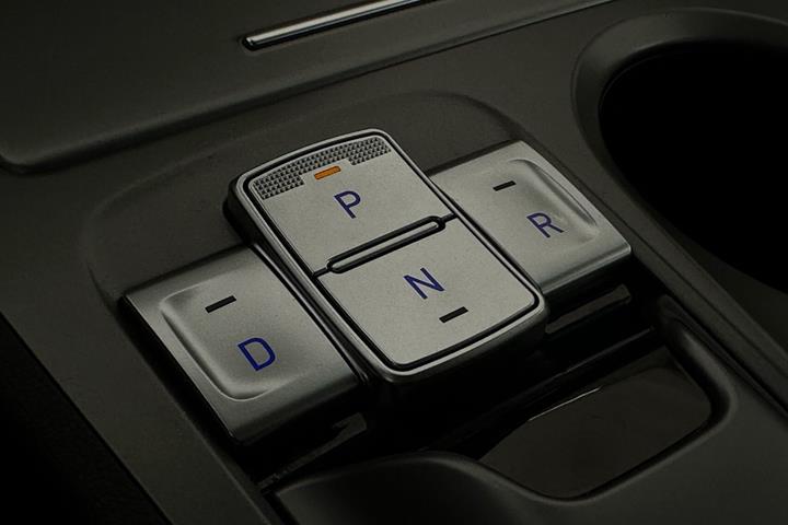 Blå Hyundai Kona fra 2022