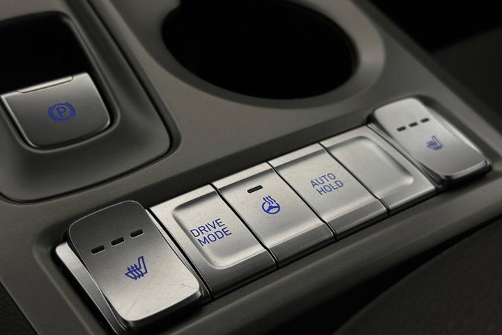 Blå Hyundai Kona fra 2022