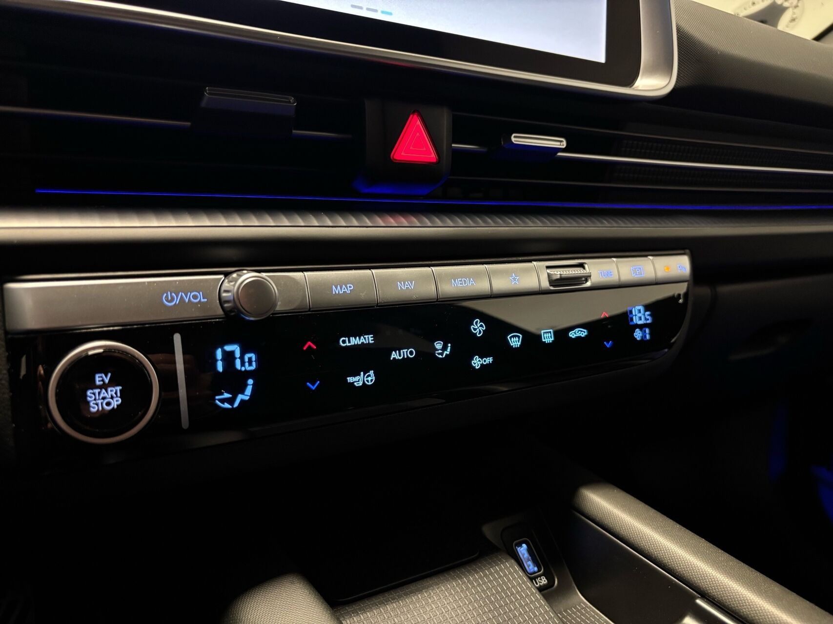 Blå Hyundai Ioniq 6 fra 2024