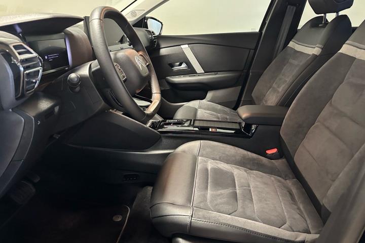 Sort Citroën ë-C4 X fra 2024