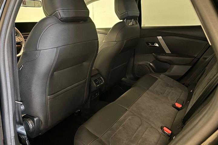 Sort Citroën ë-C4 X fra 2024