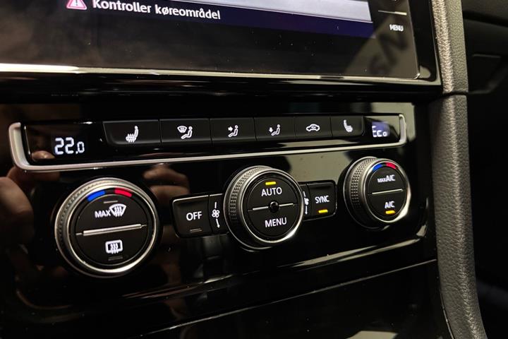 Hvid VW Golf fra 2020