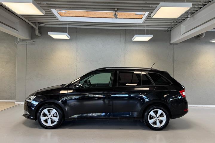 Sort Skoda Fabia fra 2021