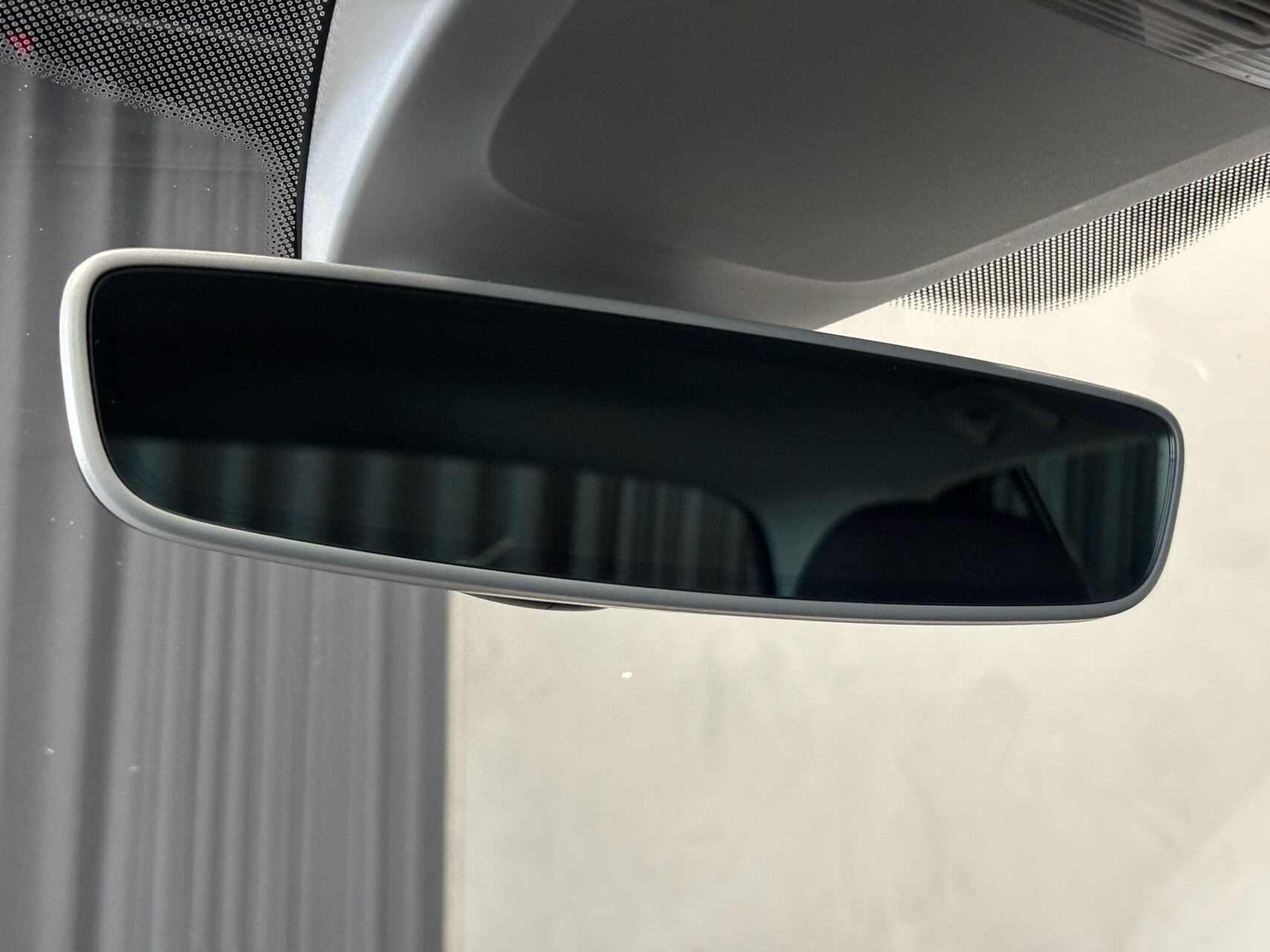 Grå VW Golf fra 2020