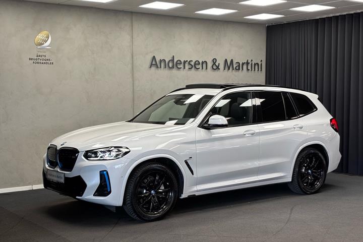 Hvid BMW iX3 fra 2022
