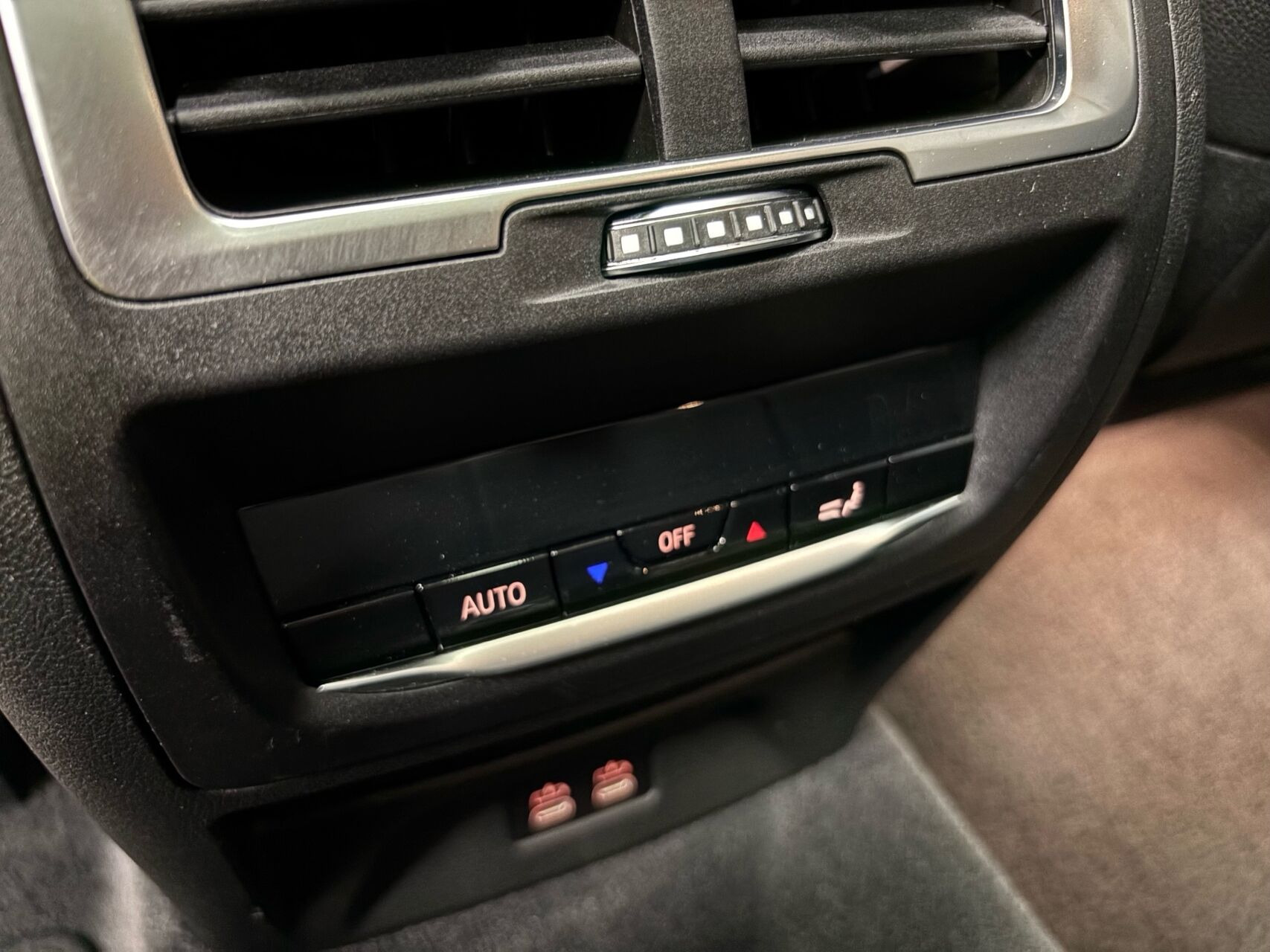 Hvid BMW iX3 fra 2022